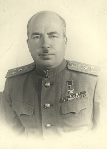 Мирковский Е.И. выпускник 1941 г. 
